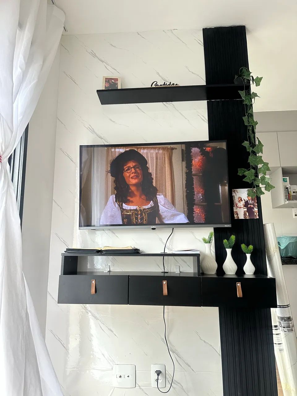 Hack e prateleira nova! 419421030040872960