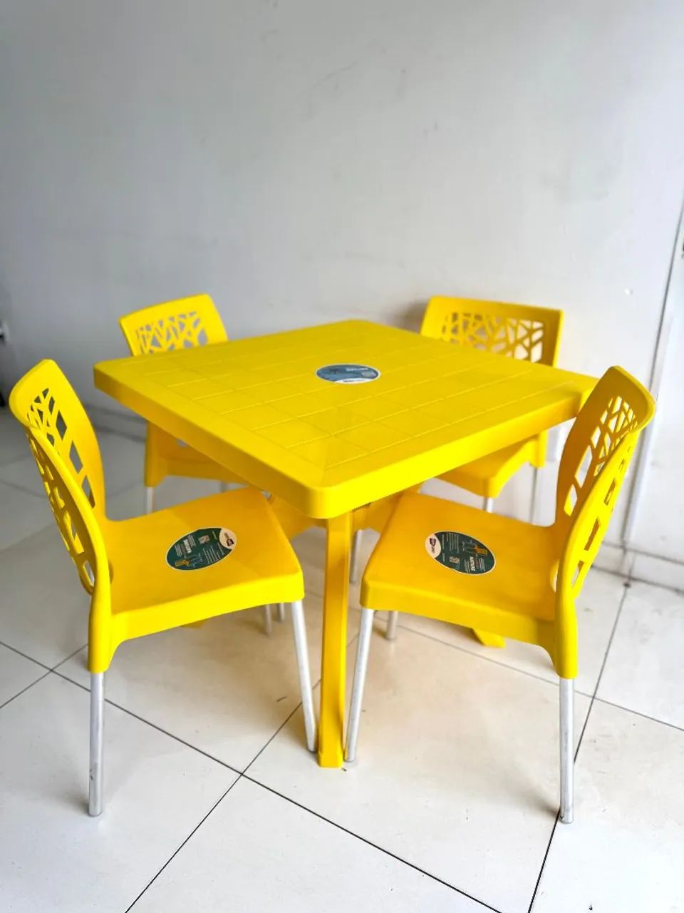 Conjunto de mesas e cadeiras - Foto 3