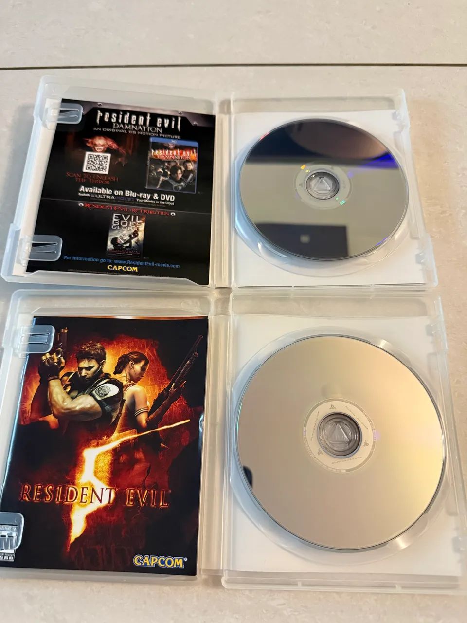 Jogo PS3 Resident Evil 4 Resident Evil 5 - Foto 2