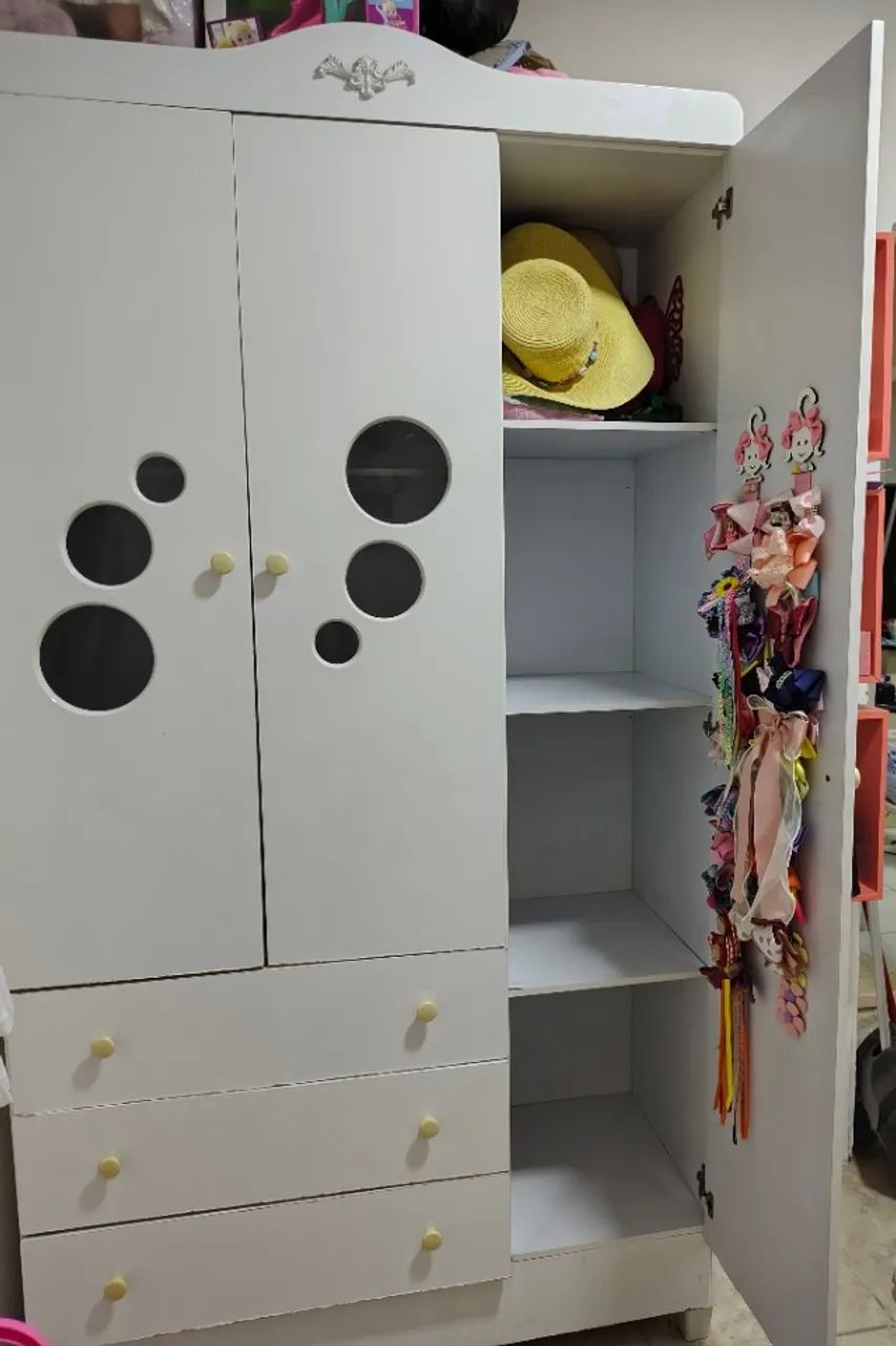Guarda roupa infantil Usado. - Foto 3