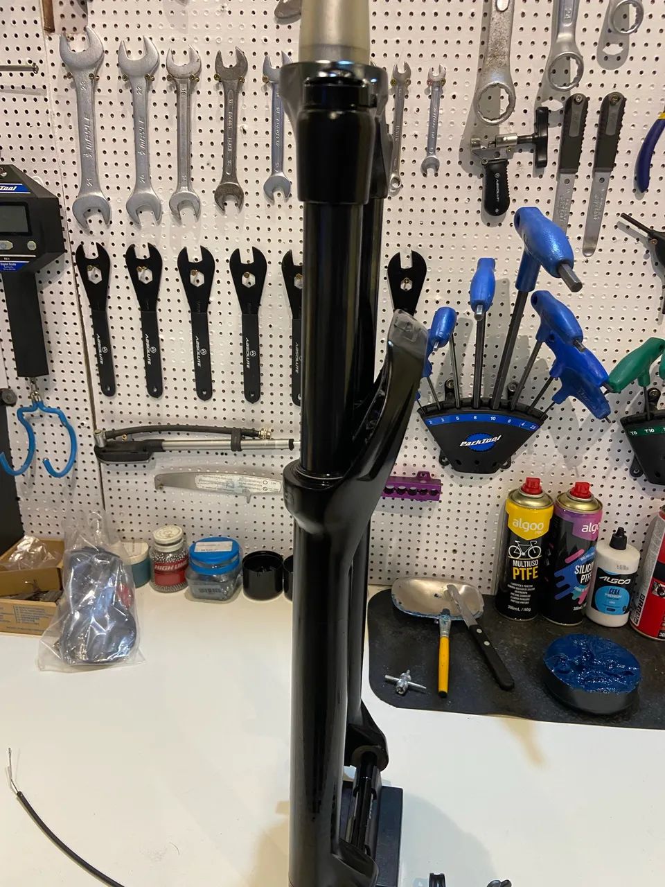 Suspensão Rockshok