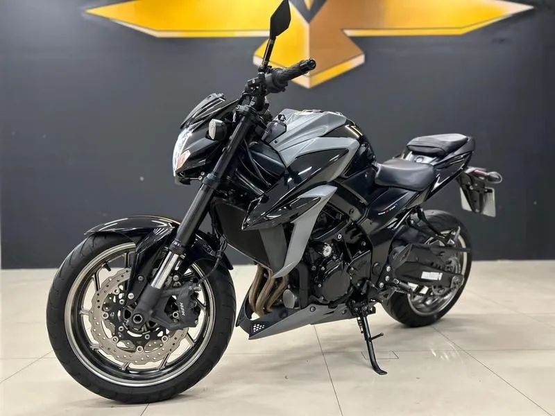 Suzuki 750 2020 - 1518621422 | OLX