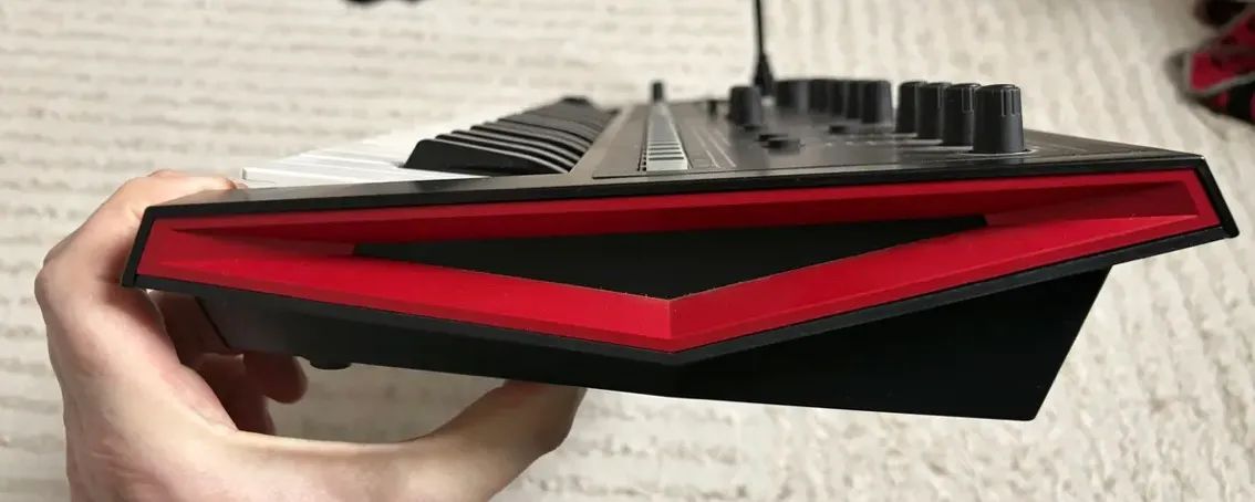 その他 user_c7d7d101 Sintetizador Roland JD Xi - Instrumentos musicais - Sion, Belo