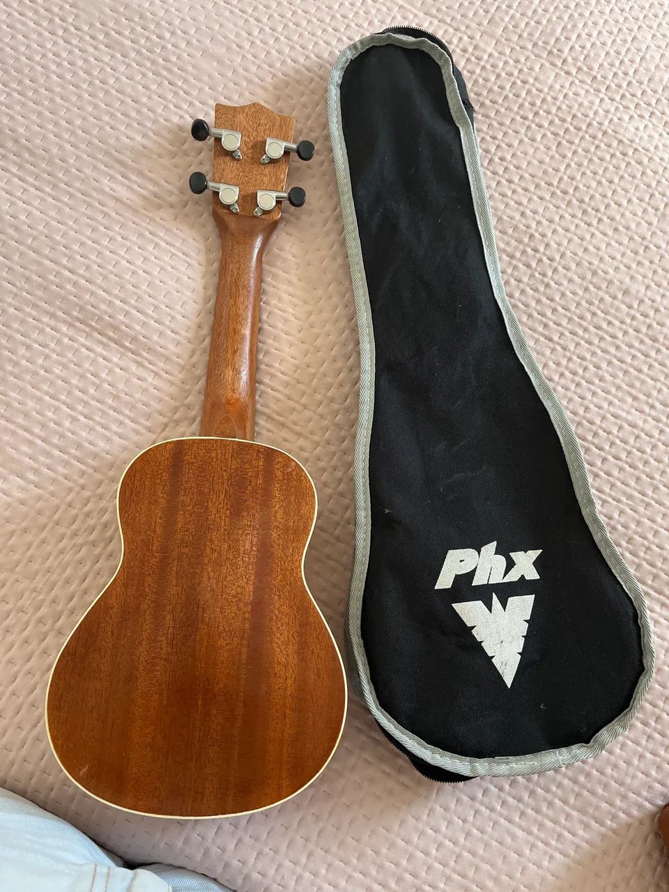 Ukulele novo - Foto 2