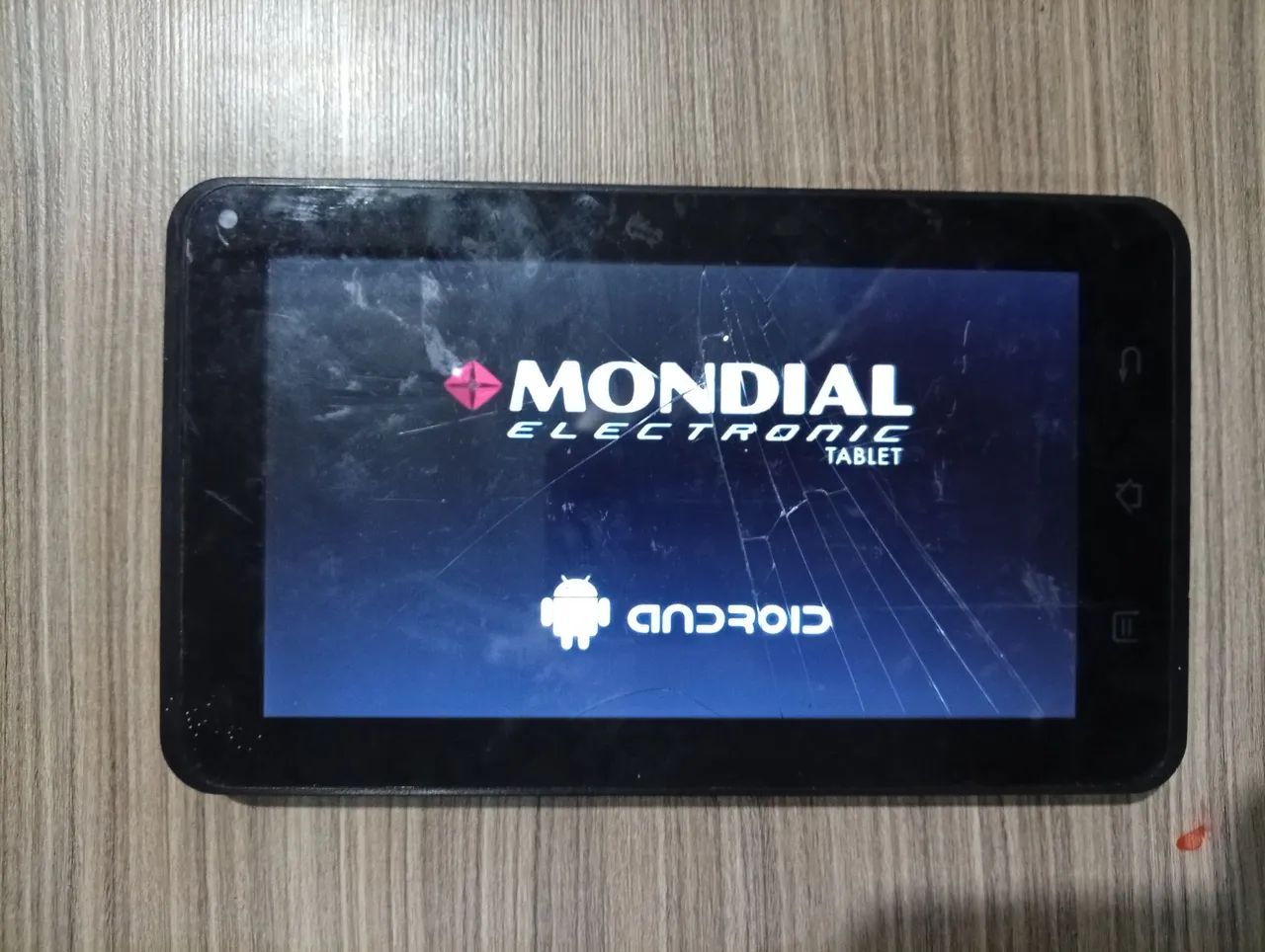 Tablet Mondial Electronic modelo TB-12 com a tela quebrada  - Foto 3