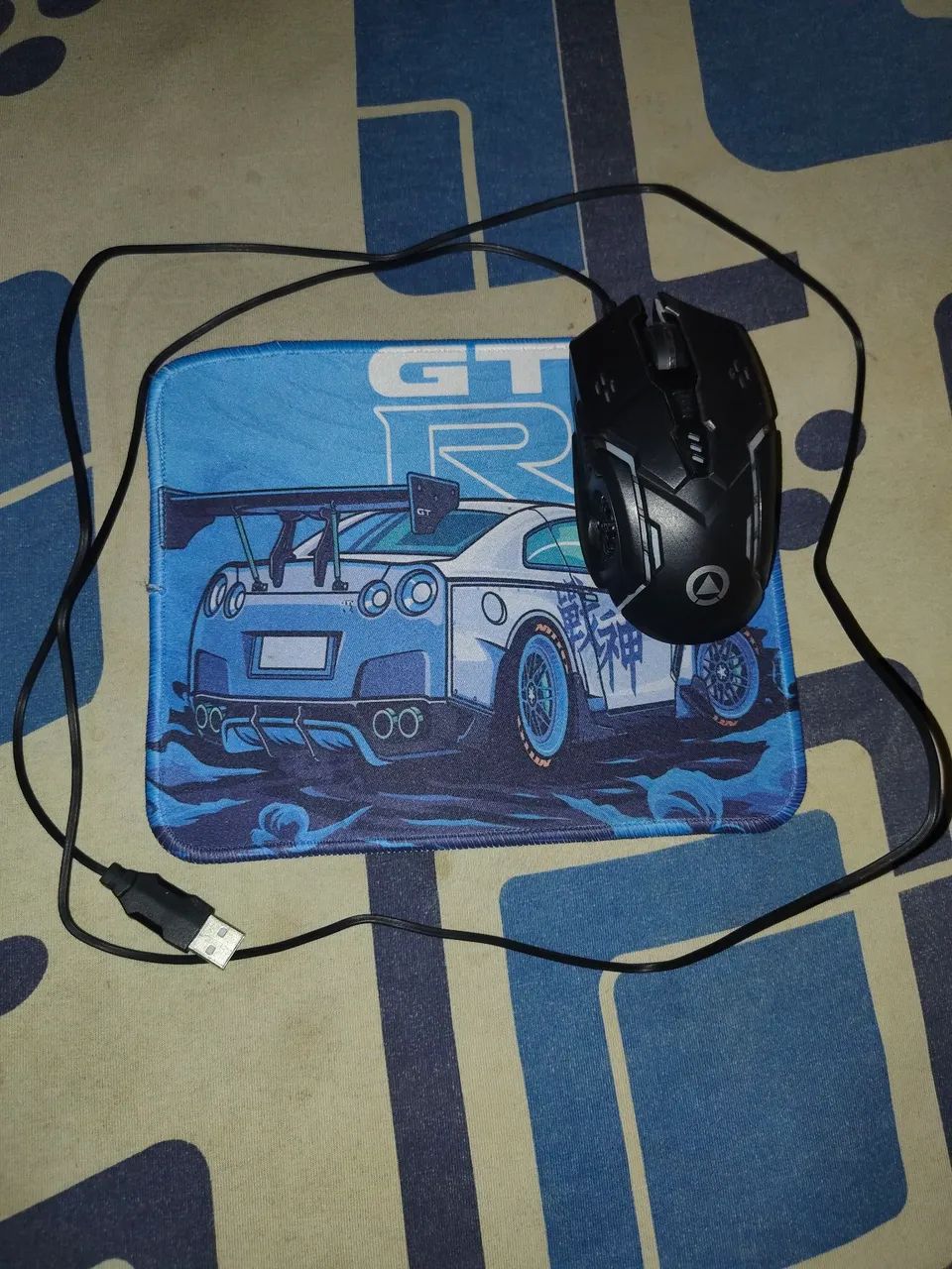 Mouse RGB e Mousepad GTR usados