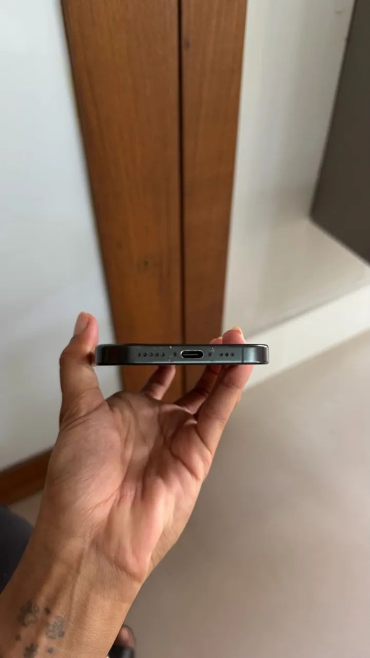 iPhone 16 pro  - Foto 2