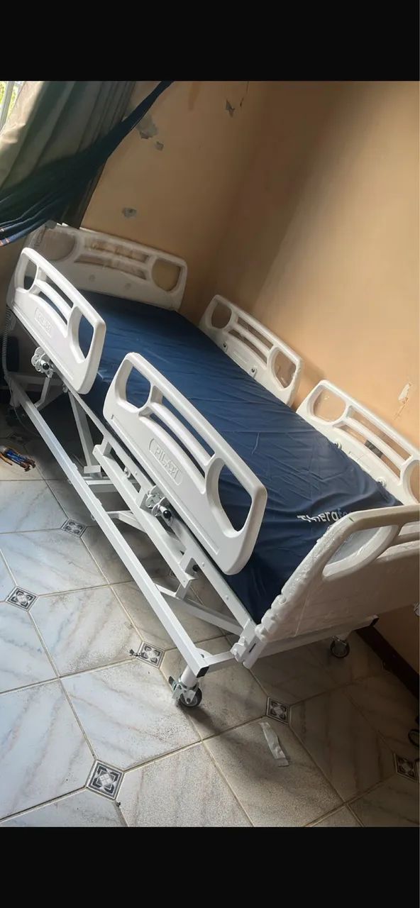 Cama Hospitalar /Cadeira de Rodas 