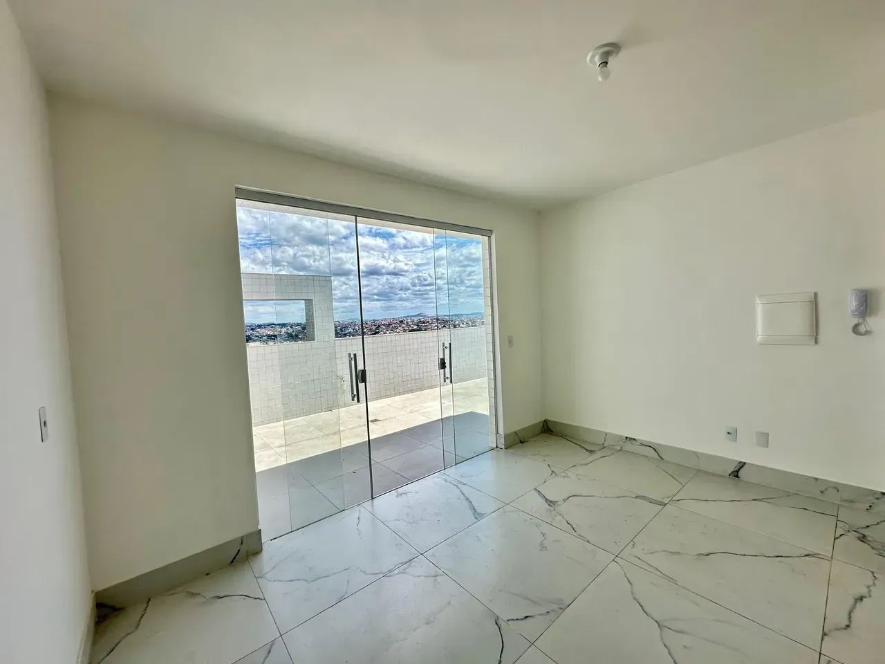 Cobertura de de 3 quartos e 2 vagas no Manacas - 150m² - Foto 2