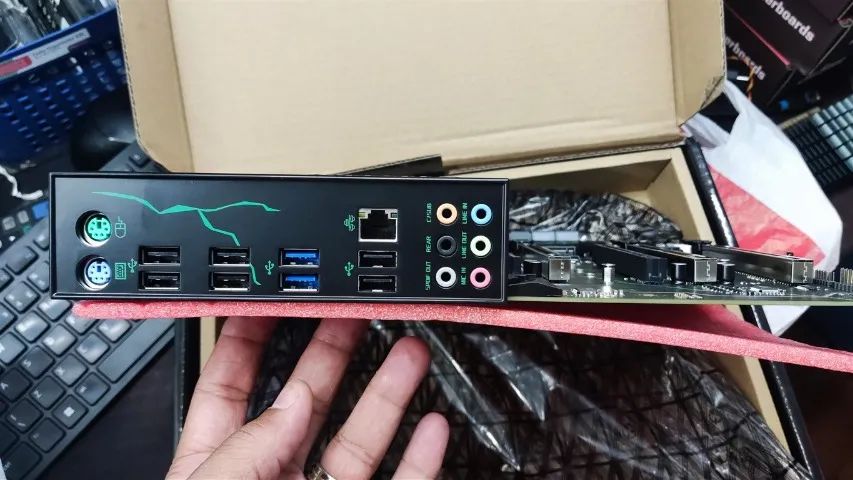 Placa Mãe MACHINIST X99 MR9S NOVA,ZERO BALA - Foto 2