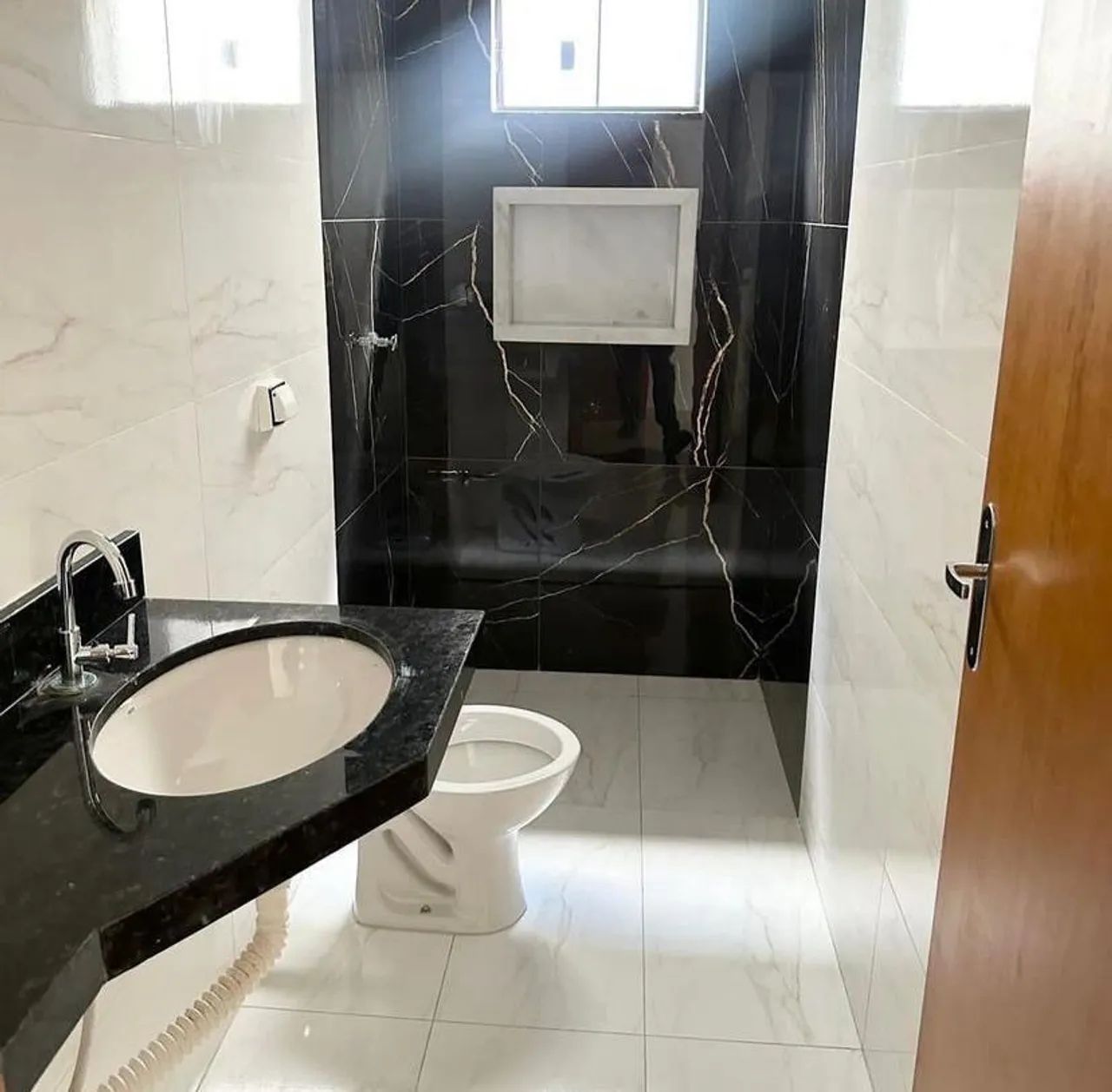 Vendo casa em glória (entrada 25 mil) - Foto 4