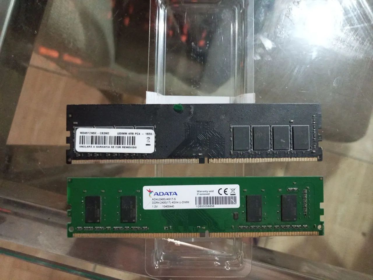 Dois pentes de memória RAM DDR4