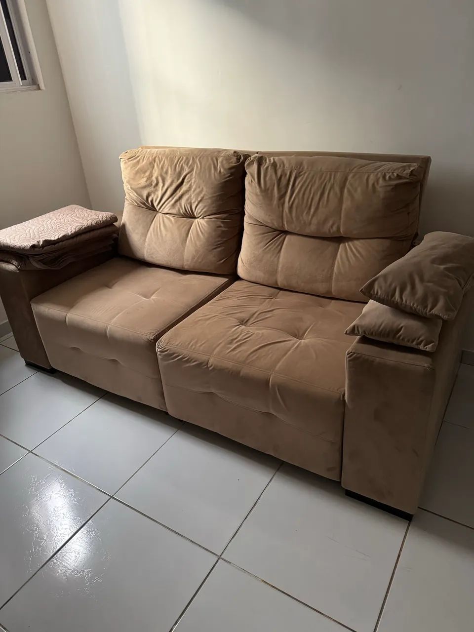 Sofá retrátil e reclinável 
