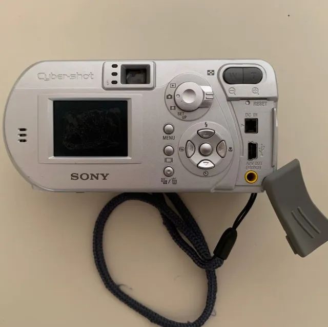 Sony Cyber-shot デジカメ 6台セット DSC-P5、P72含む SONY CYBER-SHOT DSC P72 3.2MP - Câmeras e Filmadoras - Vila Parque