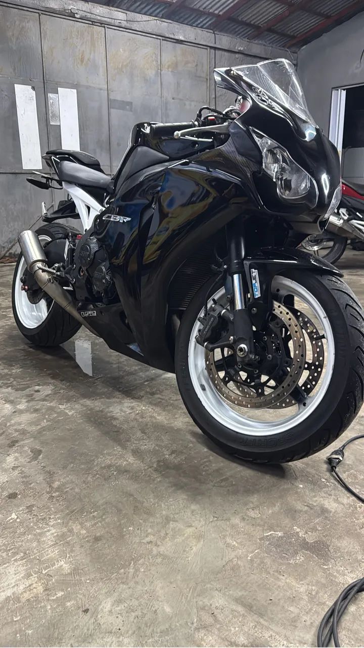 Cbr fireblade 1000rr  - Foto 3