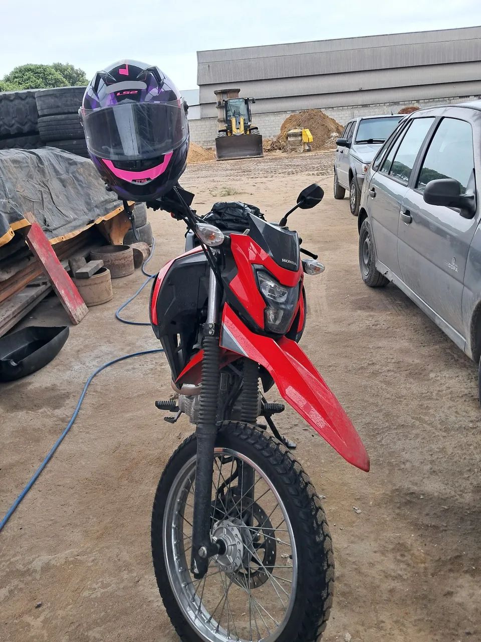 MOTO MUITO NOVA