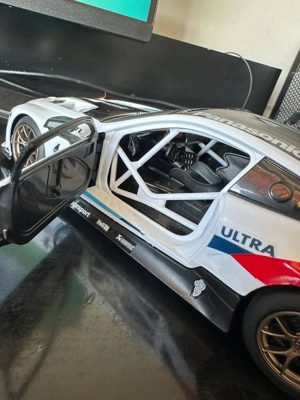 BMW M8 GTE DIY RASTAR 74 peças - Foto 5