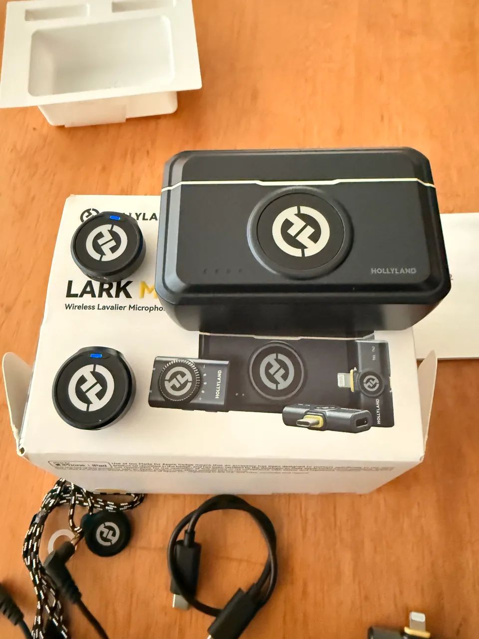 Microfone de Lapela Sem Fio Hollyland Lark M2 Combo USB-C + Câmera - Foto 2