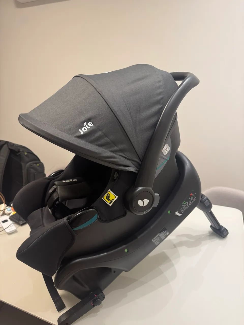 Bebê conforto joie com isofix