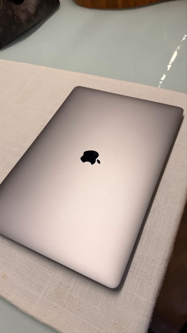 MacBook Pro 16pol i9 | 32GB RAM | 2TB SSD | Radeon 5500M | Usado
