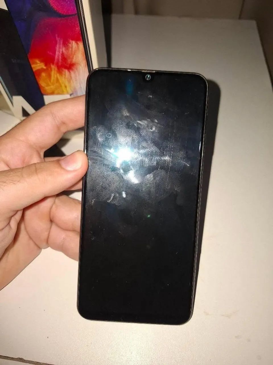 Samsung A50 - Foto 2