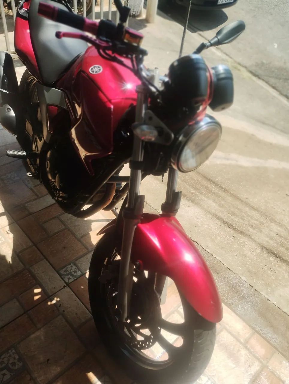 Moto Feizer 250 com vários acessórios  - Foto 2