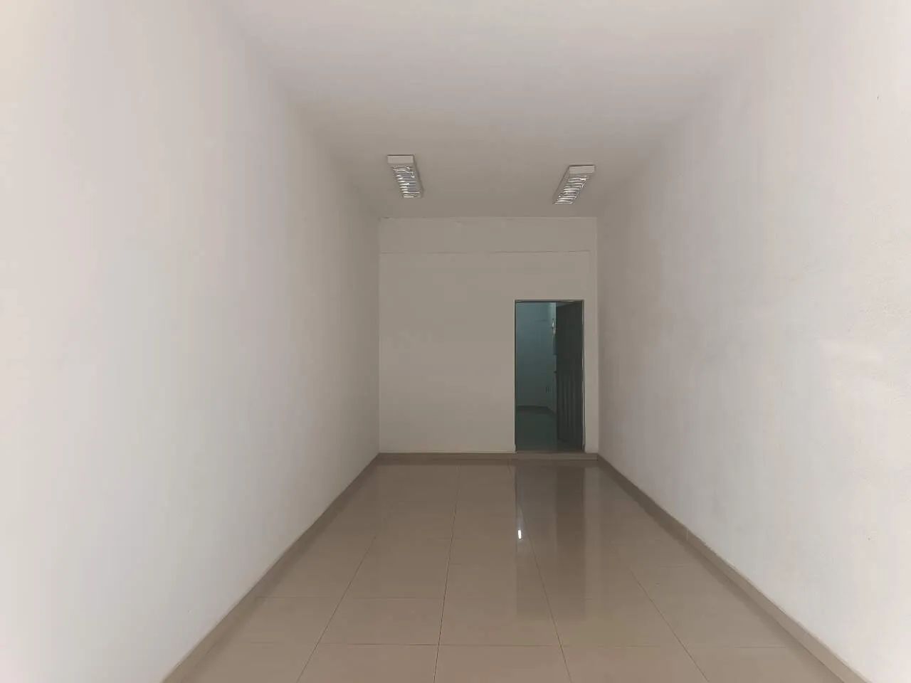 Sala Comercial em Avenida Movimentada!