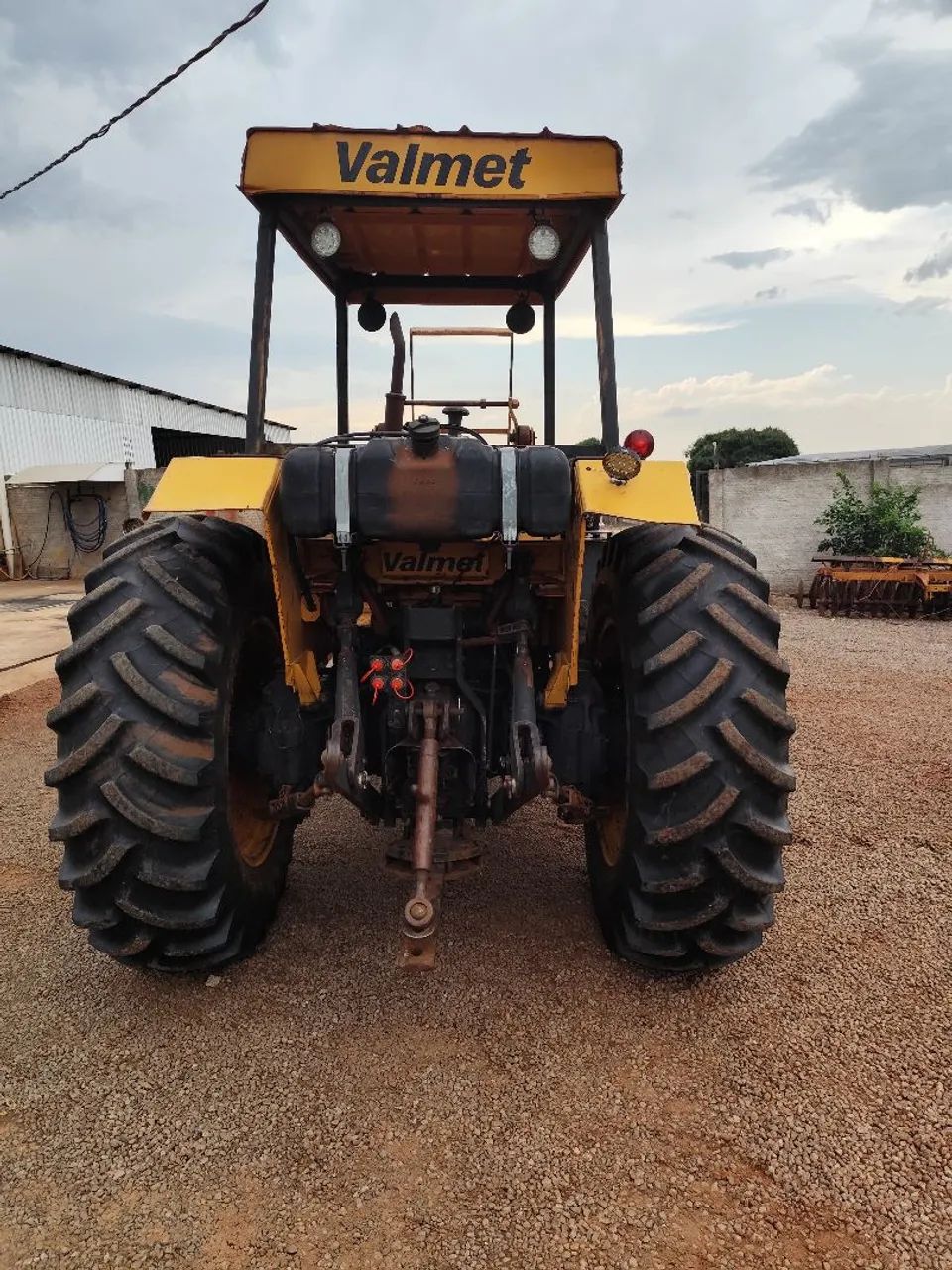 Trator Valmet 128 4x4  - Foto 3