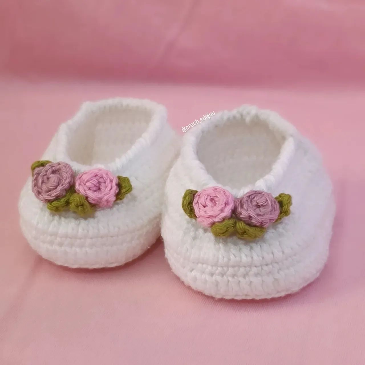 Sapatinho Flores de Crochê para Bebê 