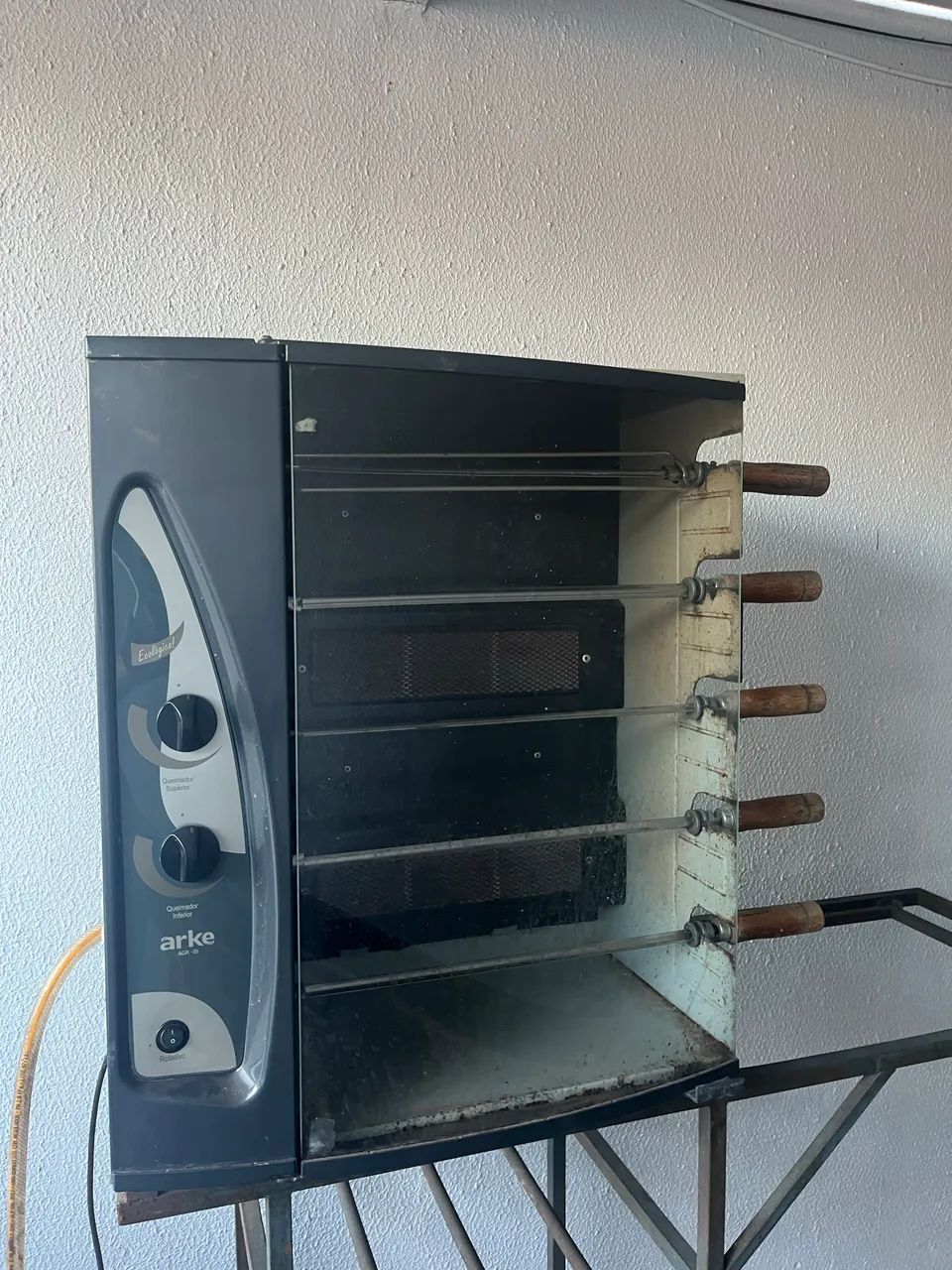  Vendo Churrasqueira Elétrica funcionando perfeitamente  - Foto 3