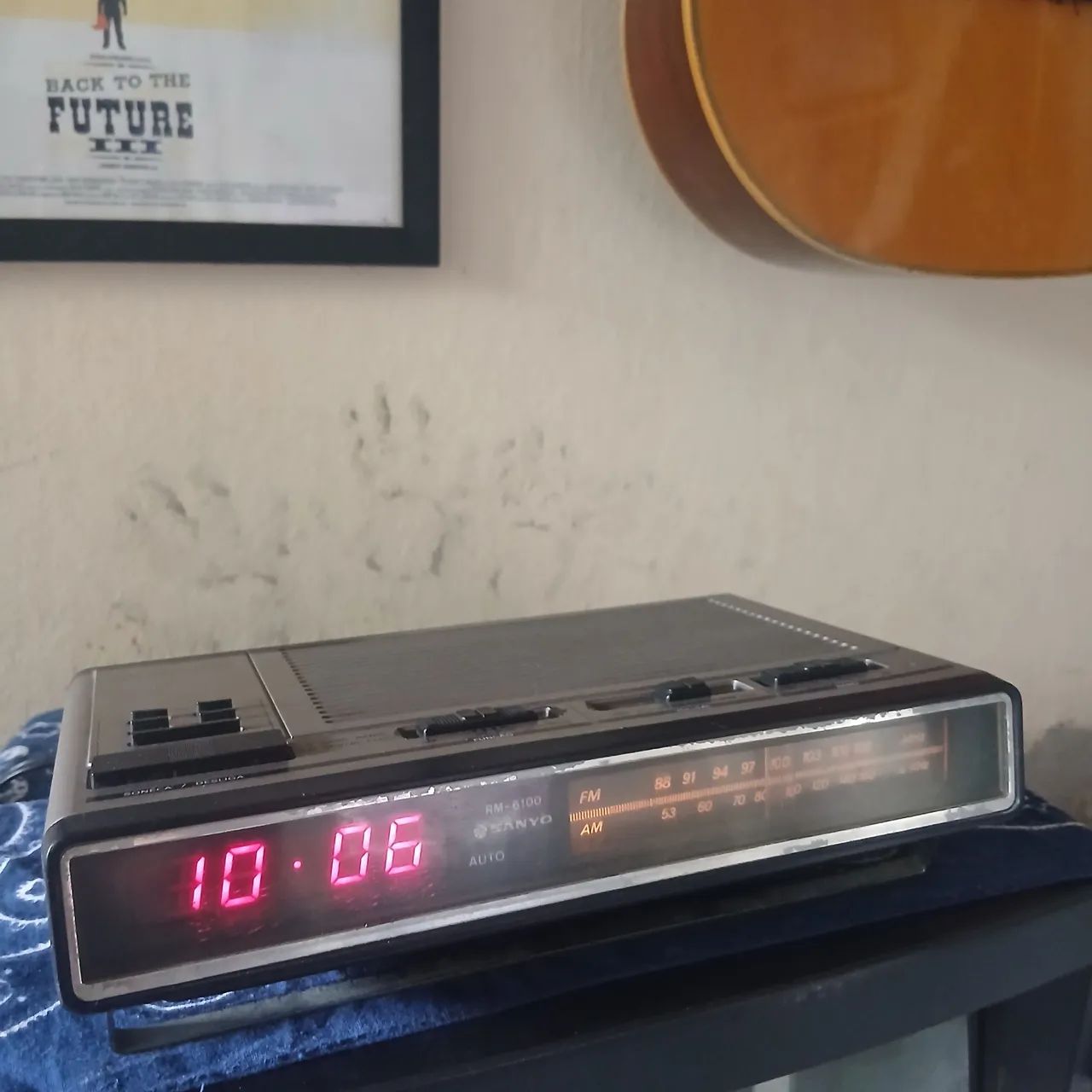 Rádio Relógio Sanyo. - Foto 3