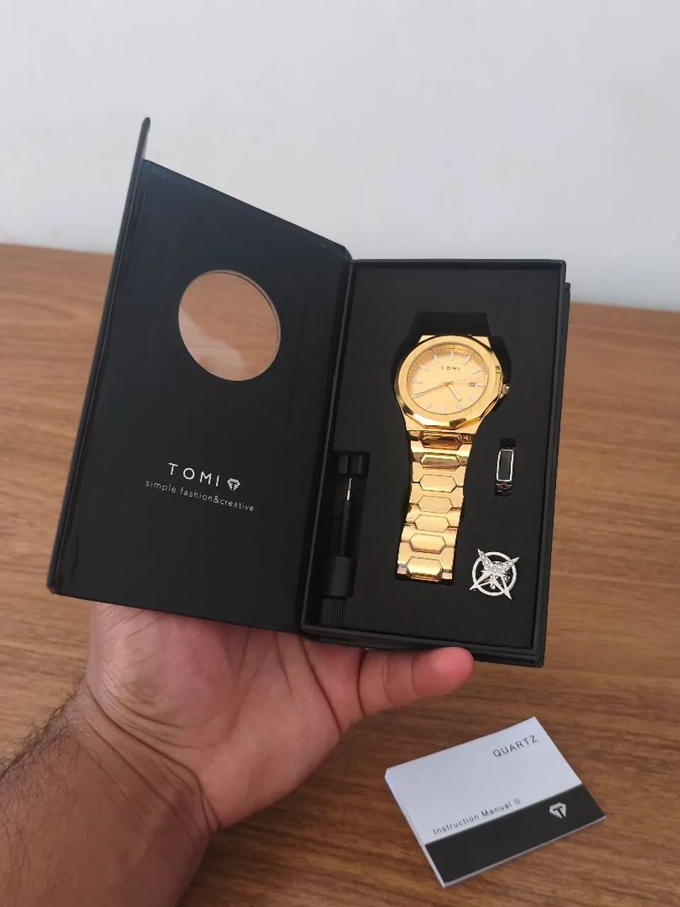 Relógio Tomi Gold