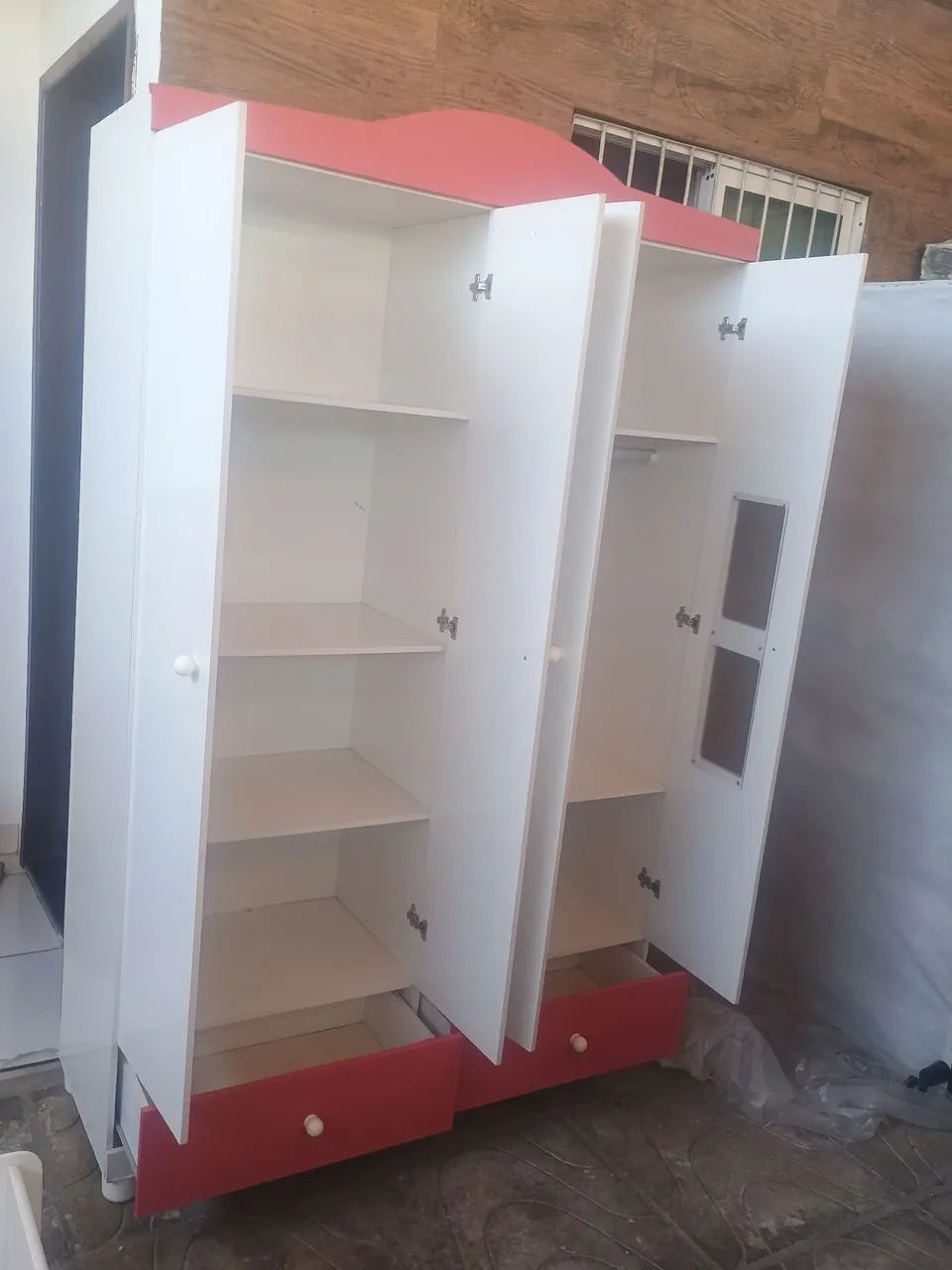 Lindo guarda roupa usado em bom estado  - Foto 2