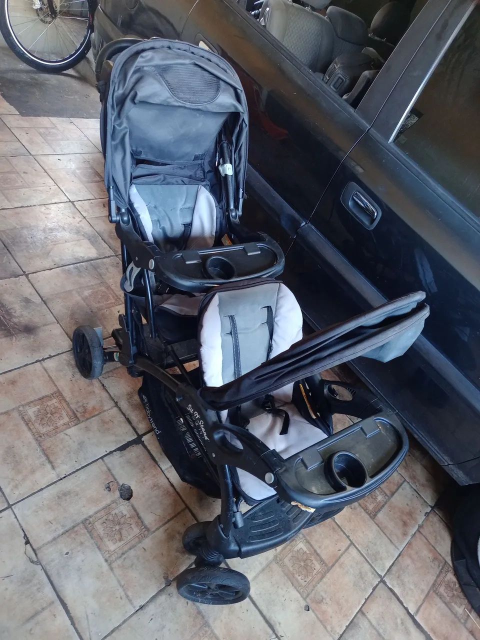 Vende-se carrinho de bebê - Foto 3