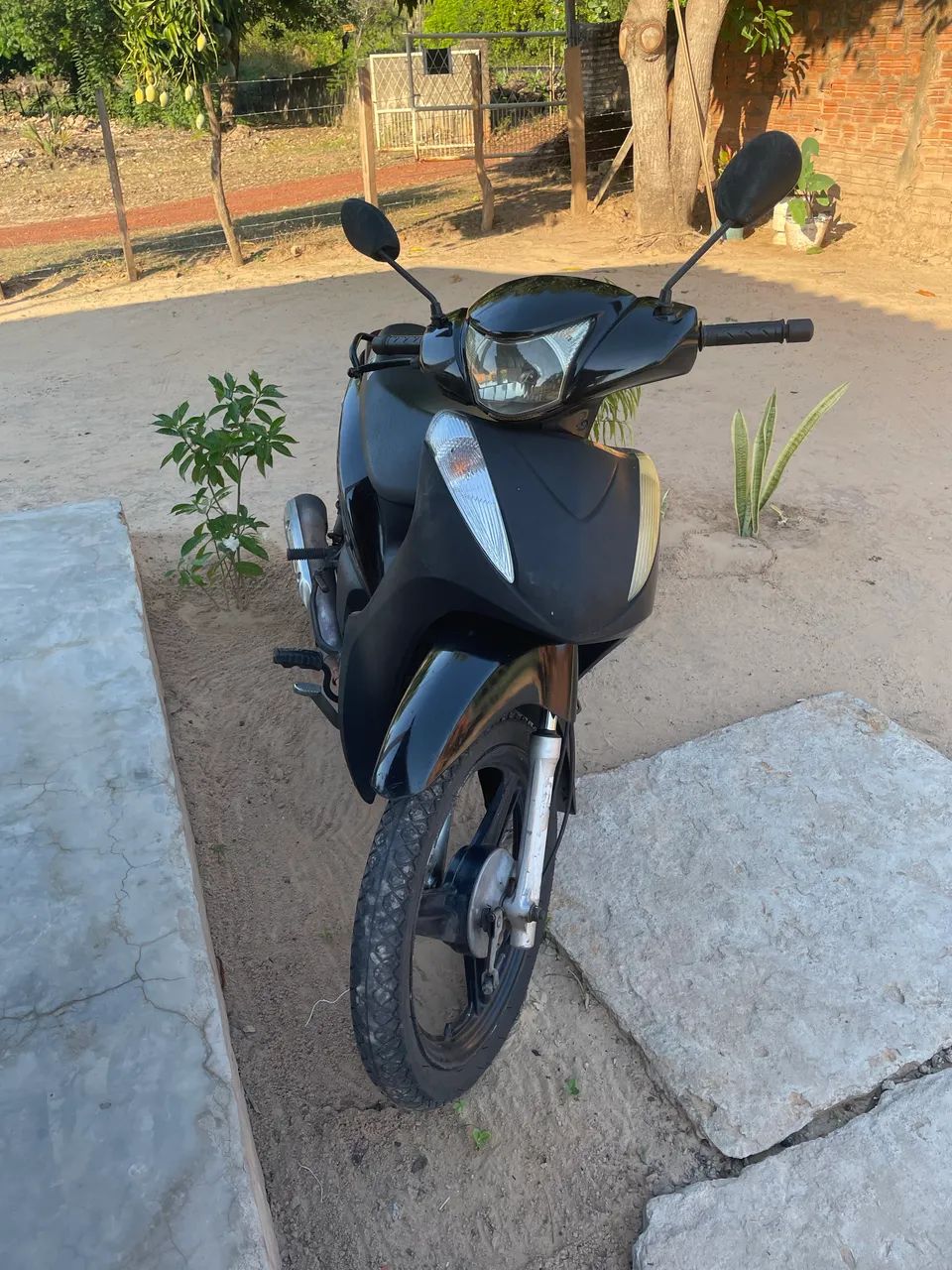 Vendo moto Biz por R$ 7.800,00 - Foto 6