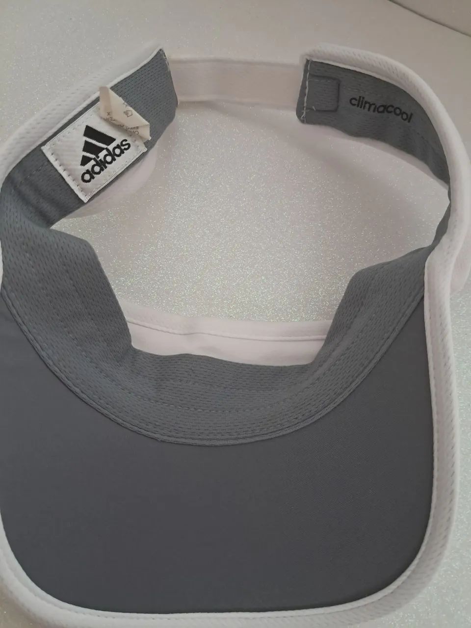 Viseira Adidas (em estado novo) - Foto 2