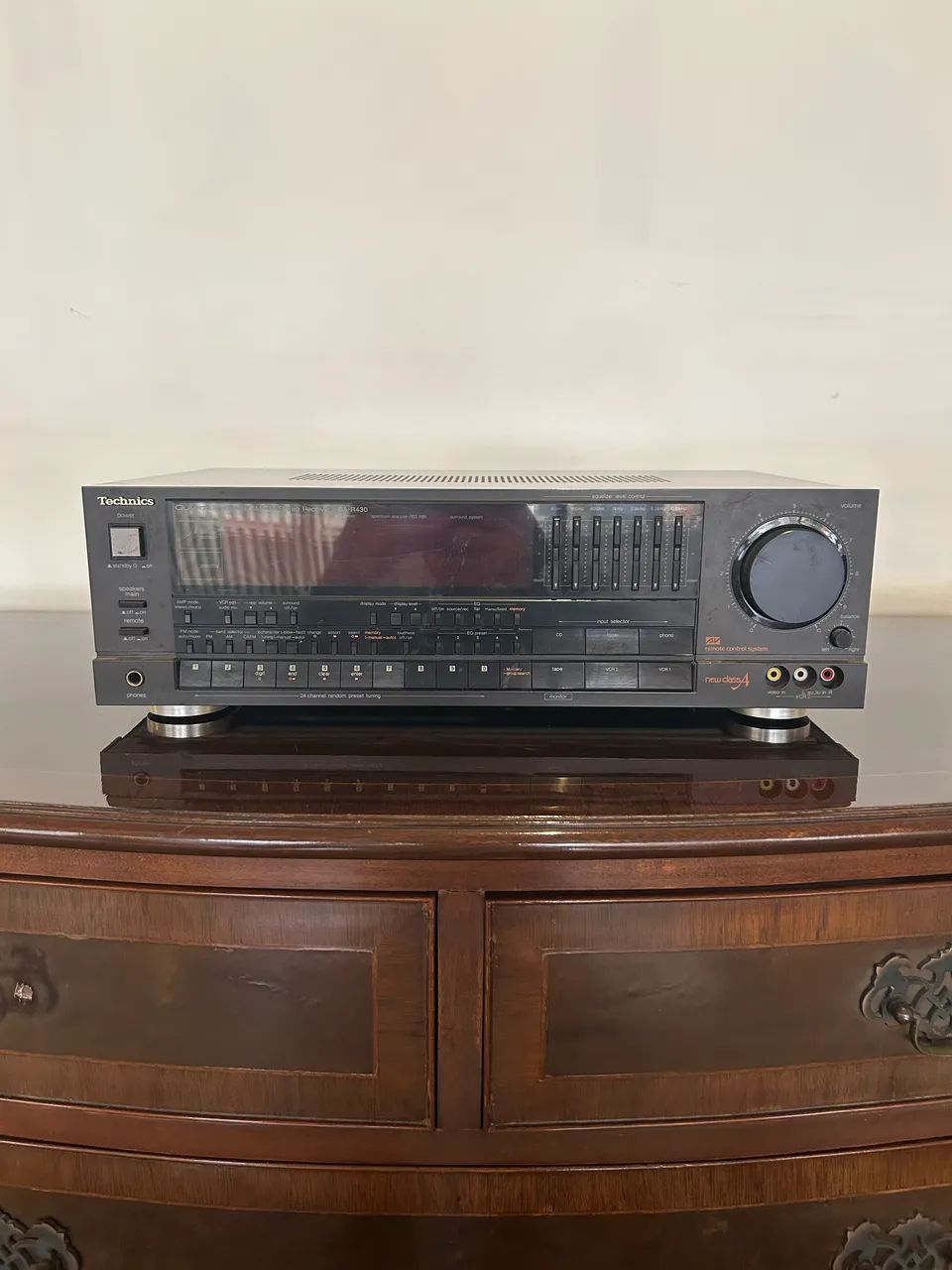 Aparelho de Som Technics + 2 Caixas de Som Bravox - Foto 2