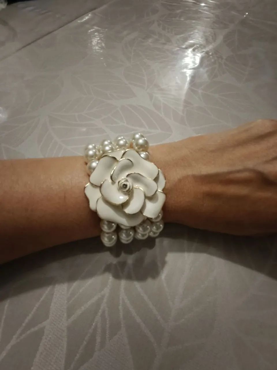 Bracelete rosa com perolas - Foto 2