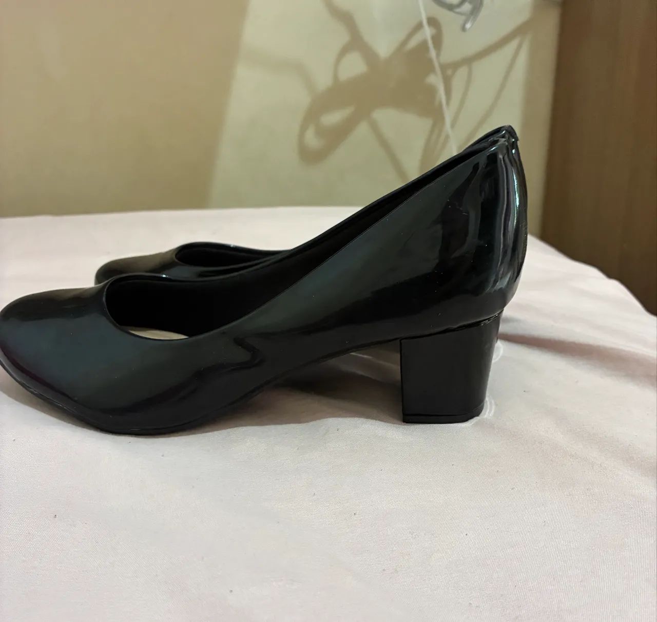 Scarpin feminino de salto grosso  - Foto 2