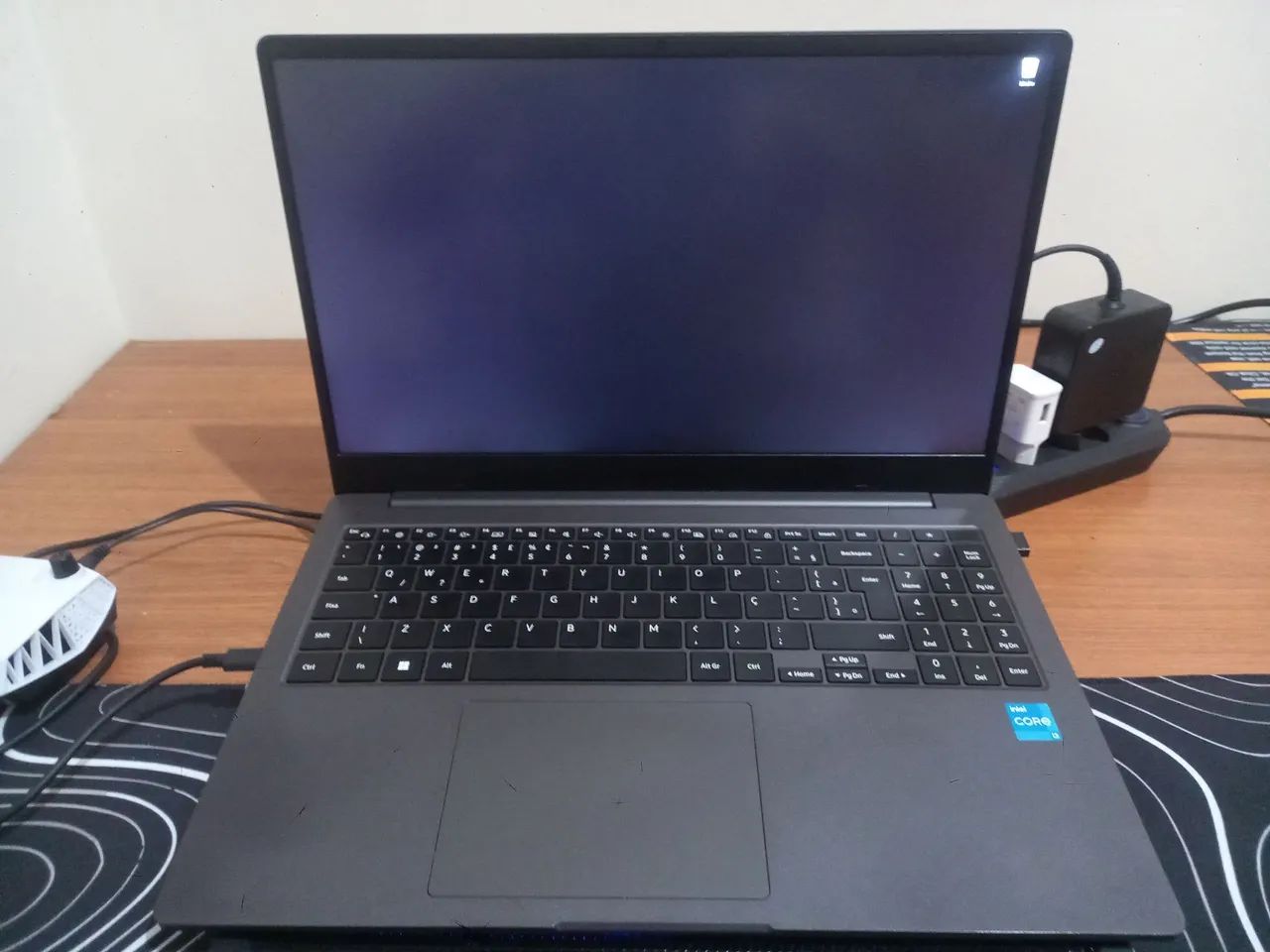 Notebook sansung galaxy book 2 i3 12th.                   62 9  *