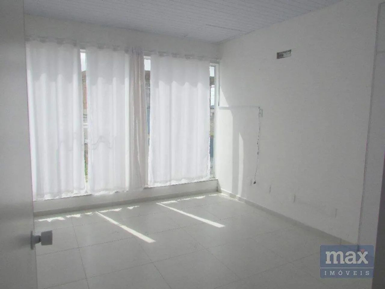 Amplo imóvel comercial à venda no bairro Cidade Nova em Itajaí - Foto 4