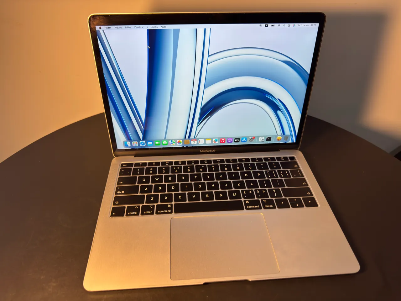macbook air 2018 i5