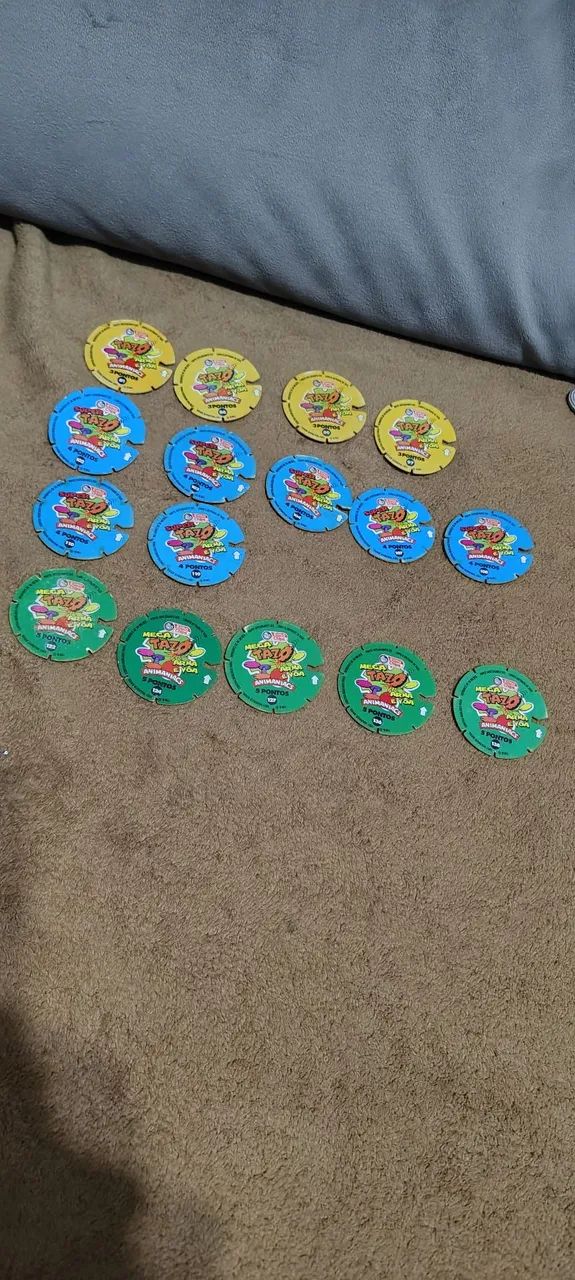 16 tazos 