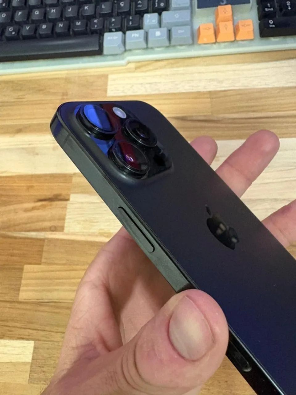 IPHONE 16 PRO 128GB - ZERADO BATERIA 100% - Foto 2