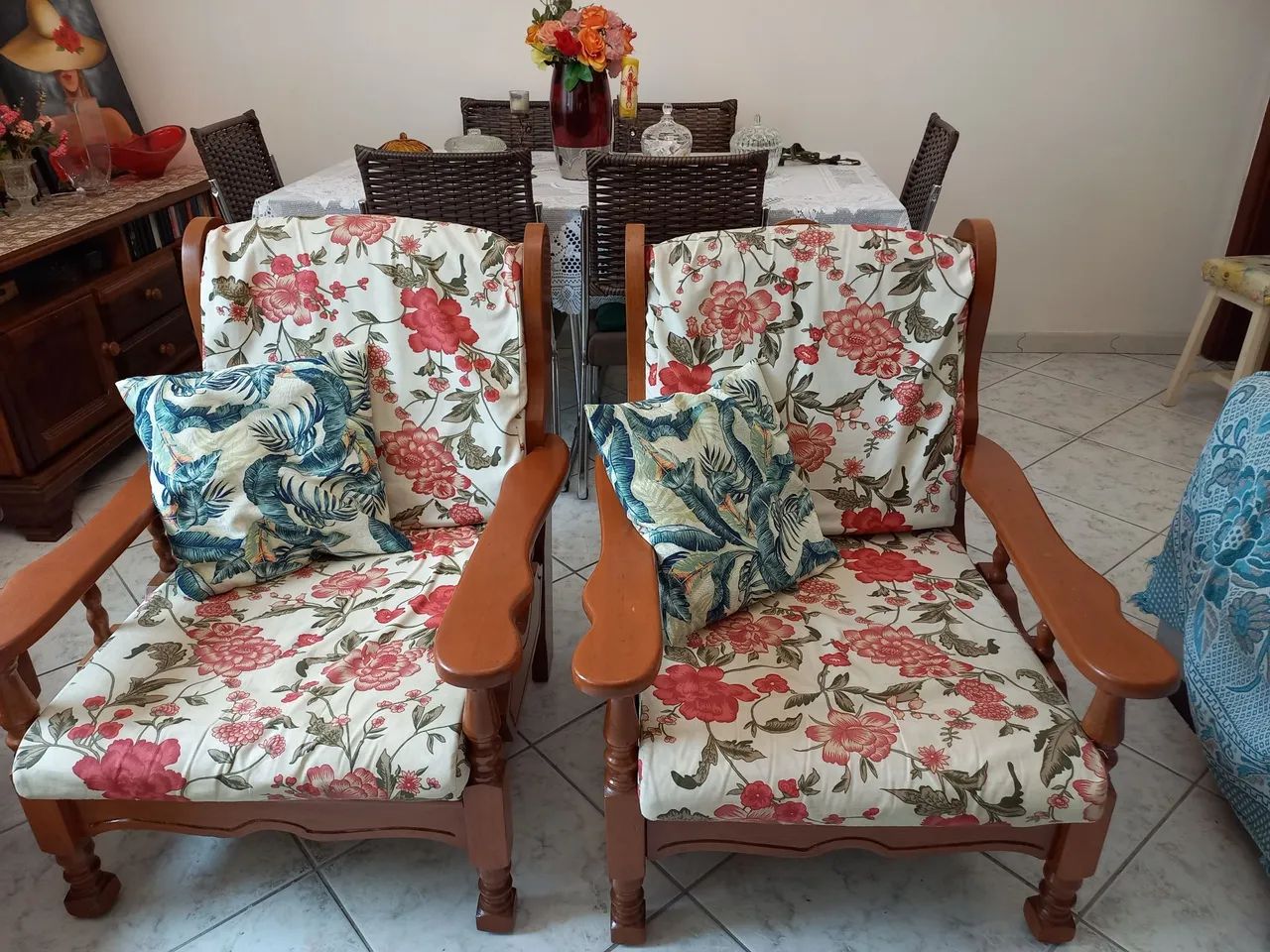 Jogo de sofá com poltronas madeira maciça  - Foto 4