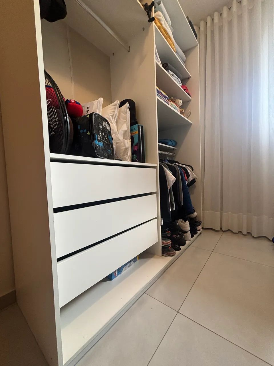 Guarda-roupa solteiro