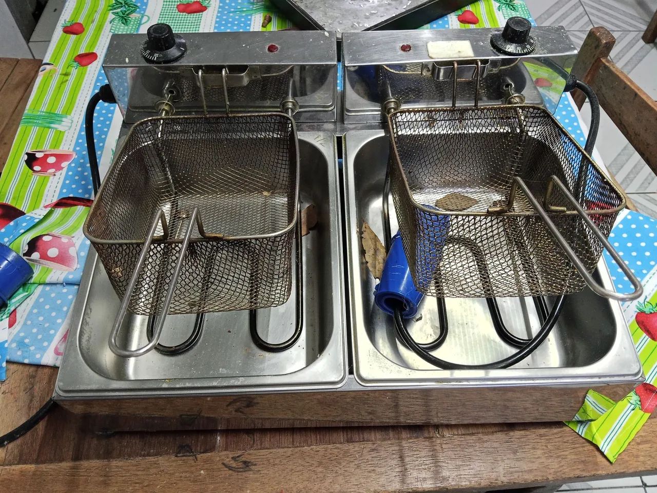 Fritadeira elétrica e chapa de lanches  - Foto 3