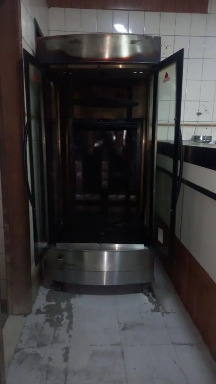 Vendo Frangueira para até 80 frangos  - Foto 3