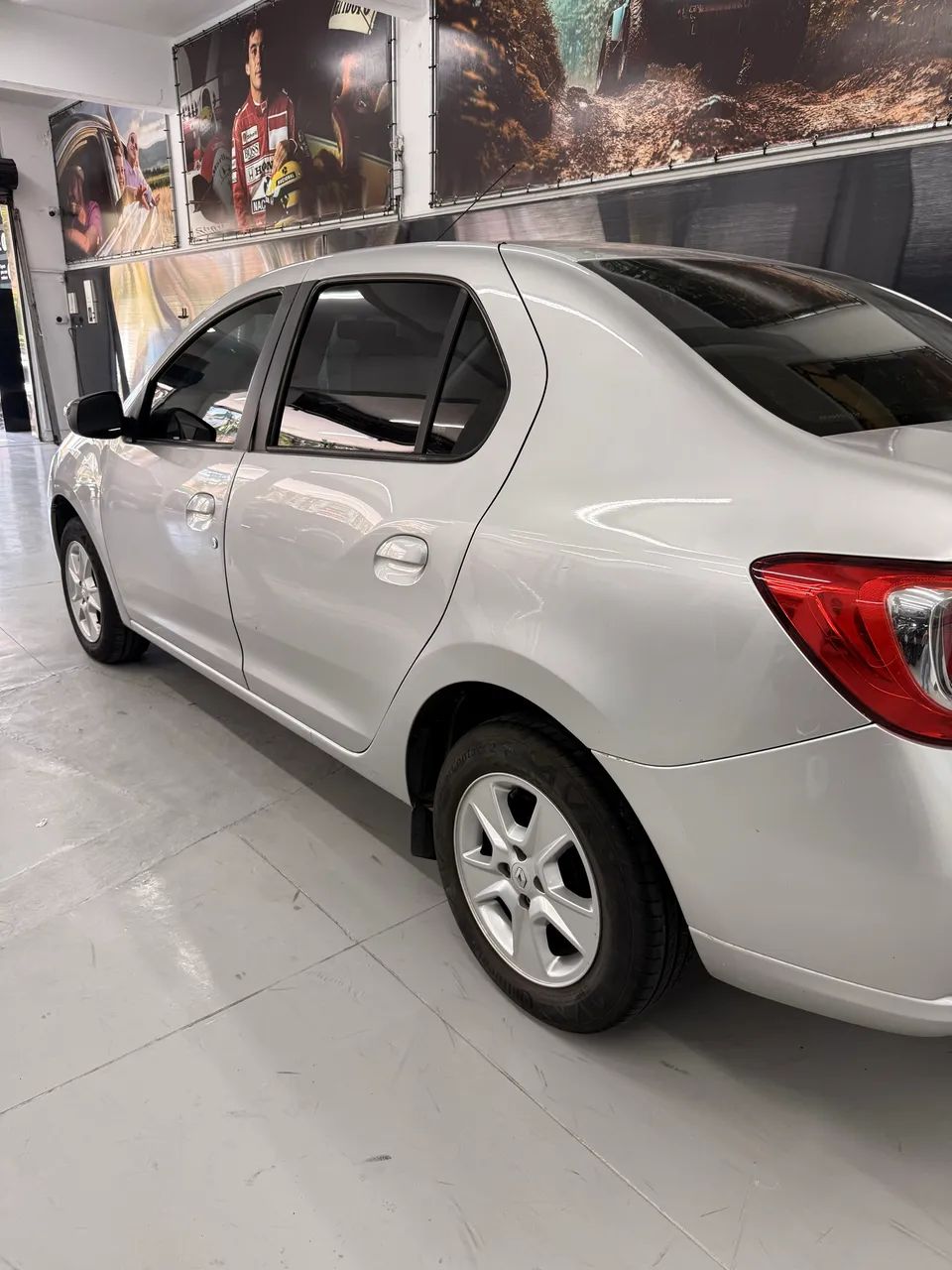 Renault Logan Expression Flex 1.6 16V 4P 2019 - Foto 4