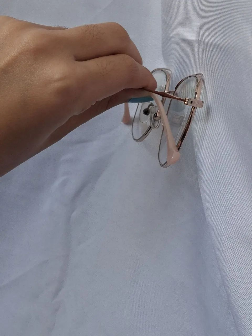 Armação de óculos redondo rosa e dourado - Foto 2